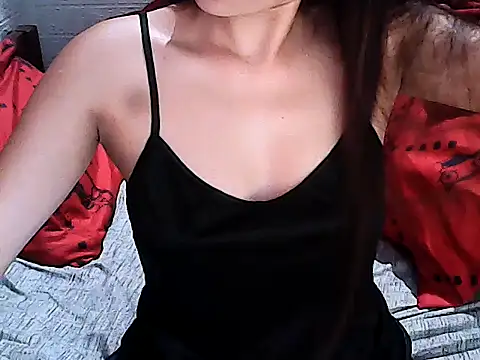 Snapshot of SexyHenesy chatting on June 23, 2026, 7:56 pm SexyHenesy online show from June 23, 2026, 7:56 pm