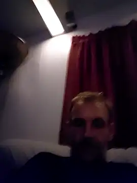 Hungwell1515 online show from January 9, 2026, 6:16 am