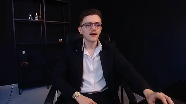 FelixStarkk online show from May 25, 2026, 5:35 am