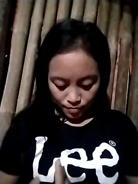 Maipm18 online show from September 27, 2025, 2:33 pm