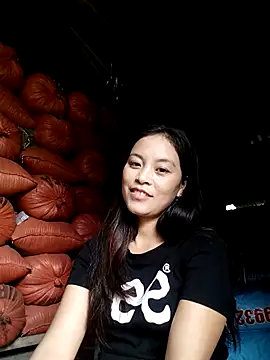 Maipm18 online show from September 28, 2025, 2:39 am