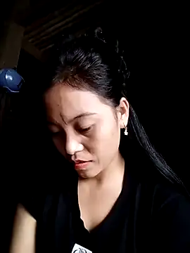 Maipm18 online show from October 15, 2025, 2:11 am