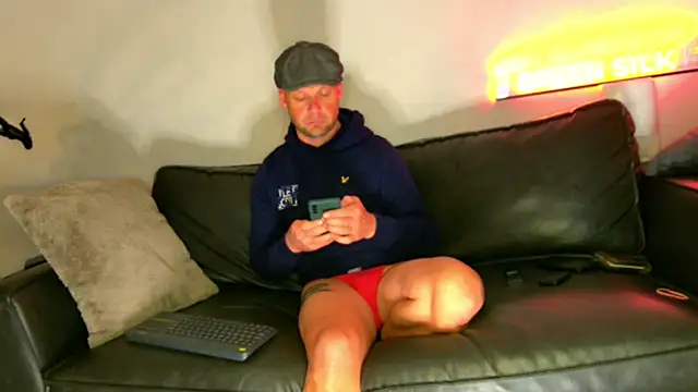 BRIANSILK77 online show from March 4, 2026, 9:54 pm