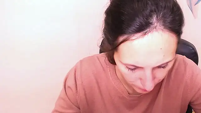 Snapshot of AlissaJersi chatting on October 1, 2025, 9:15 am AlissaJersi online show from October 1, 2025, 9:15 am