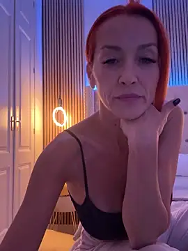 MikaelaBloom online show from November 15, 2025, 9:11 pm