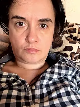 Snapshot of TriumphLove chatting on January 18, 2026, 10:30 am TriumphLove online show from January 18, 2026, 10:30 am