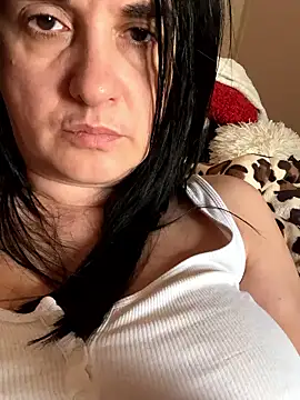 Snapshot of TriumphLove chatting on January 19, 2026, 8:40 am TriumphLove online show from January 19, 2026, 8:40 am