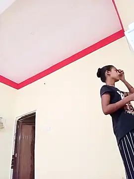 Saniye-143 online show from October 11, 2025, 5:50 am