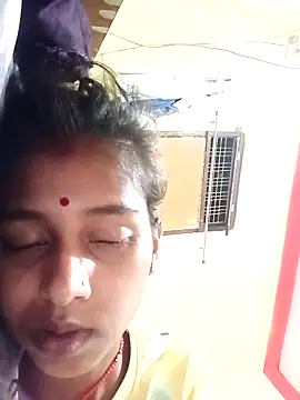 Saniye-143 online show from October 14, 2025, 5:58 pm