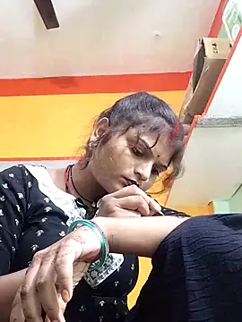 Hot mirchjii online show from November 6, 2025, 9:10 am