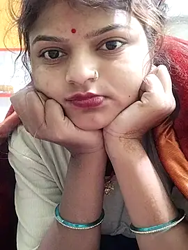 Hot mirchjii online show from November 10, 2025, 12:09 am