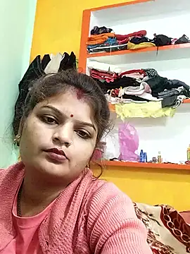 Hot mirchjii online show from January 8, 2026, 9:39 pm