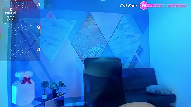 keytinthomson  online show from October 7, 2025, 7:44 pm