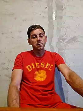 Snapshot of Alex-andru88 chatting on October 26, 2025, 5:57 am Alex-andru88 online show from October 26, 2025, 5:57 am