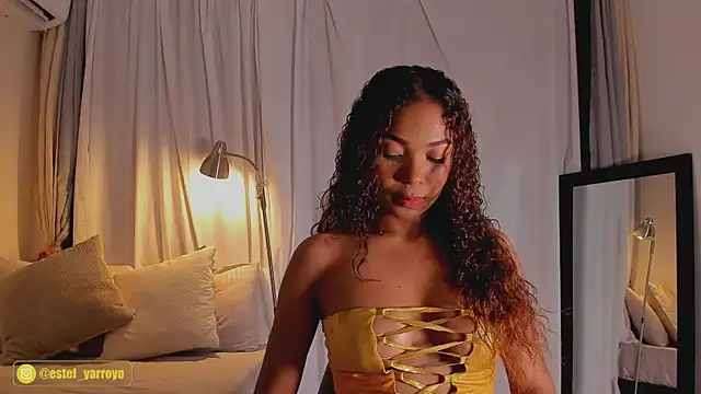 Estefy arroyo1 online show from September 29, 2025, 3:00 am