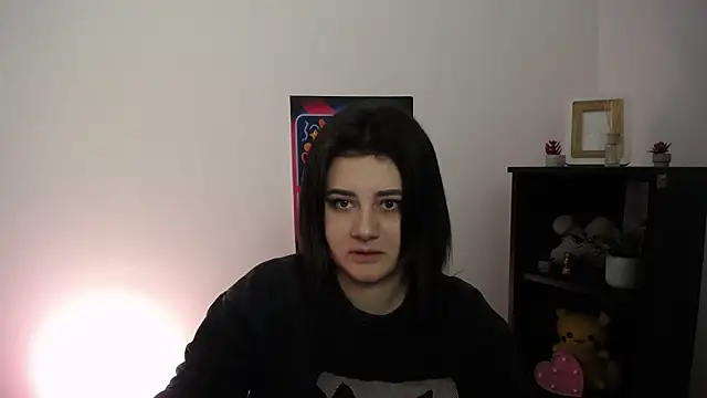 Snapshot of Katrin_kiss_ chatting on October 8, 2025, 12:47 pm Katrin kiss online show from October 8, 2025, 12:47 pm