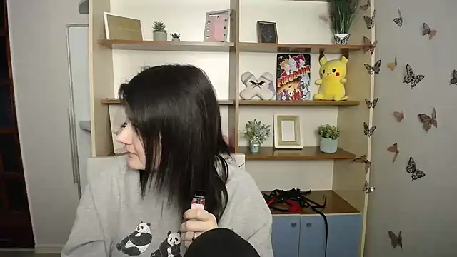 Katrin kiss  online show from April 10, 2026, 11:26 am