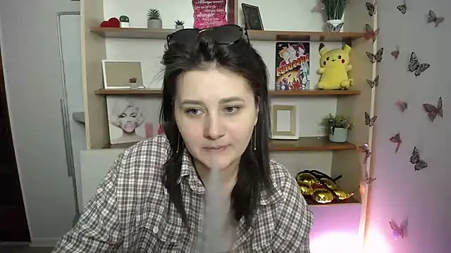 Katrin kiss  online show from May 23, 2026, 12:20 pm