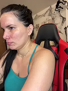 Snapshot of carol_cruz133 chatting on October 15, 2025, 11:27 pm carol cruz133 online show from October 15, 2025, 11:27 pm