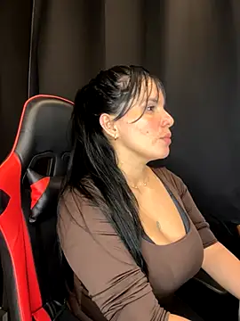 Snapshot of carol_cruz133 chatting on November 5, 2025, 11:27 pm carol cruz133 online show from November 5, 2025, 11:27 pm