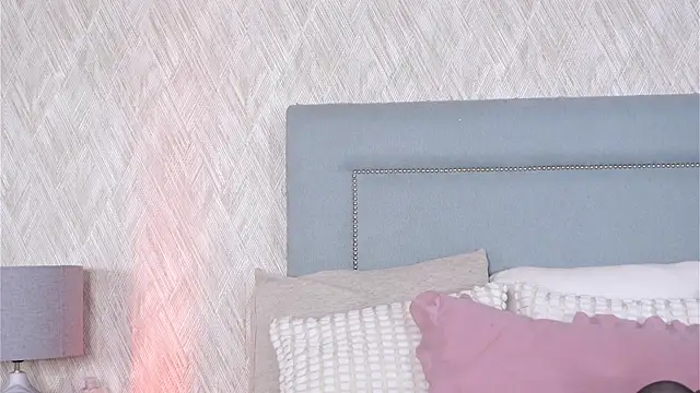 Sofy Bradd online show from October 30, 2025, 5:09 am