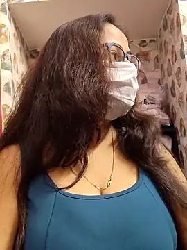 nisha 1110 online show from November 5, 2025, 1:55 pm