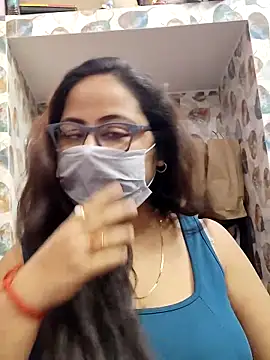 nisha 1110 online show from November 12, 2025, 3:23 pm