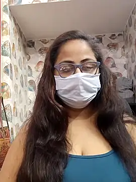 nisha 1110 online show from February 17, 2026, 2:13 pm