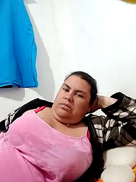 Snapshot of yaneth_ chatting on October 18, 2025, 10:54 pm yaneth online show from October 18, 2025, 10:54 pm