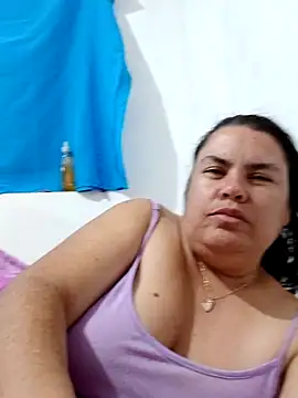 Snapshot of yaneth_ chatting on October 21, 2025, 12:55 am yaneth online show from October 21, 2025, 12:55 am