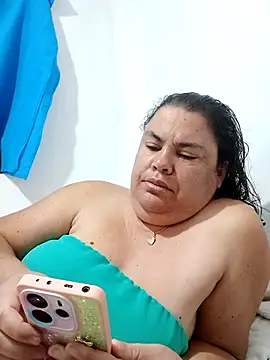 Snapshot of yaneth_ chatting on November 3, 2025, 10:38 am yaneth online show from November 3, 2025, 10:38 am