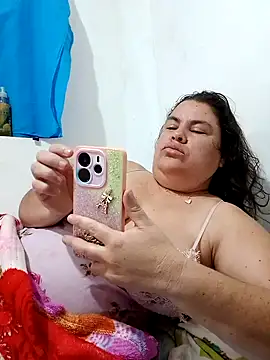 Snapshot of yaneth_ chatting on November 12, 2025, 10:48 am yaneth online show from November 12, 2025, 10:48 am