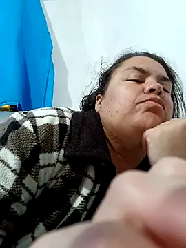 Snapshot of yaneth_ chatting on November 15, 2025, 11:18 am yaneth online show from November 15, 2025, 11:18 am