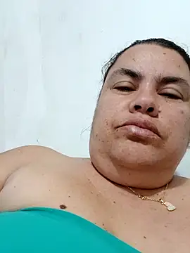 Snapshot of yaneth_ chatting on November 21, 2025, 11:25 pm yaneth online show from November 21, 2025, 11:25 pm