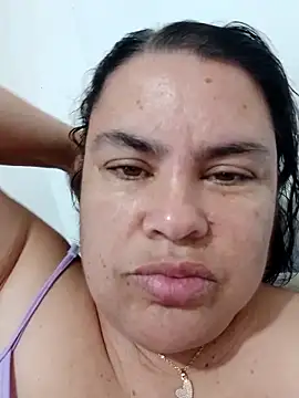 Snapshot of yaneth_ chatting on November 29, 2025, 12:46 am yaneth online show from November 29, 2025, 12:46 am