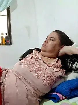 yaneth  online show from January 12, 2026, 11:48 am