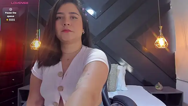 amber blisss online show from November 28, 2025, 12:41 pm