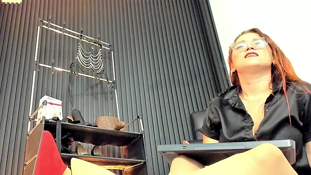 MissKathyfox online show from November 10, 2025, 7:46 pm