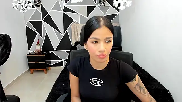 Snapshot of valeria-duarte chatting on January 5, 2026, 7:06 pm valeria-duarte online show from January 5, 2026, 7:06 pm