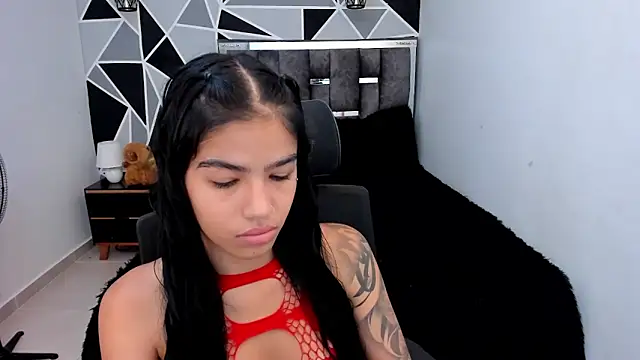 Snapshot of valeria-duarte chatting on May 9, 2026, 2:22 pm valeria-duarte online show from May 9, 2026, 2:22 pm