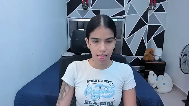 Snapshot of valeria-duarte chatting on May 26, 2026, 11:28 am valeria-duarte online show from May 26, 2026, 11:28 am
