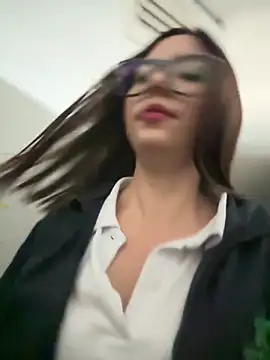 Katie rawwww online show from September 26, 2025, 1:26 pm