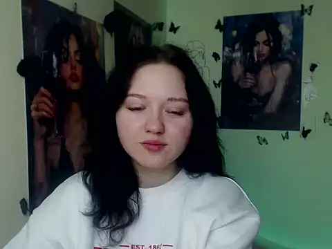 LadyAlice  online show from February 2, 2026, 7:18 am