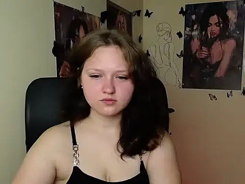 Snapshot of LadyAlice_ chatting on July 2, 2026, 6:19 am LadyAlice online show from July 2, 2026, 6:19 am