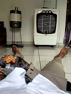 dhruve2010 online show from September 12, 2025, 8:25 am