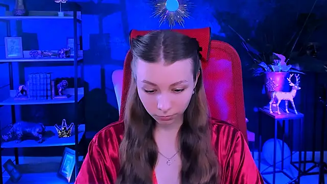 JulieDaniel online show from November 28, 2025, 4:26 am