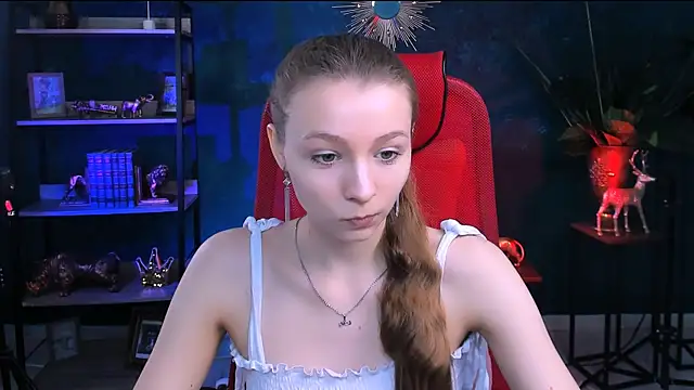 Snapshot of JulieDaniel chatting on May 6, 2026, 4:08 am JulieDaniel online show from May 6, 2026, 4:08 am