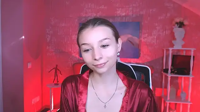 JulieDaniel online show from July 24, 2026, 4:21 am