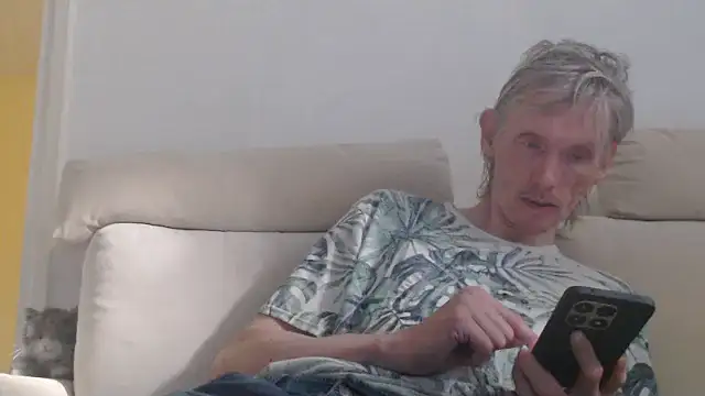 k74robert online show from November 1, 2025, 1:02 pm