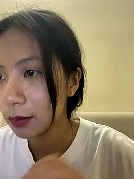 Lil-Gi online show from October 20, 2025, 3:34 pm